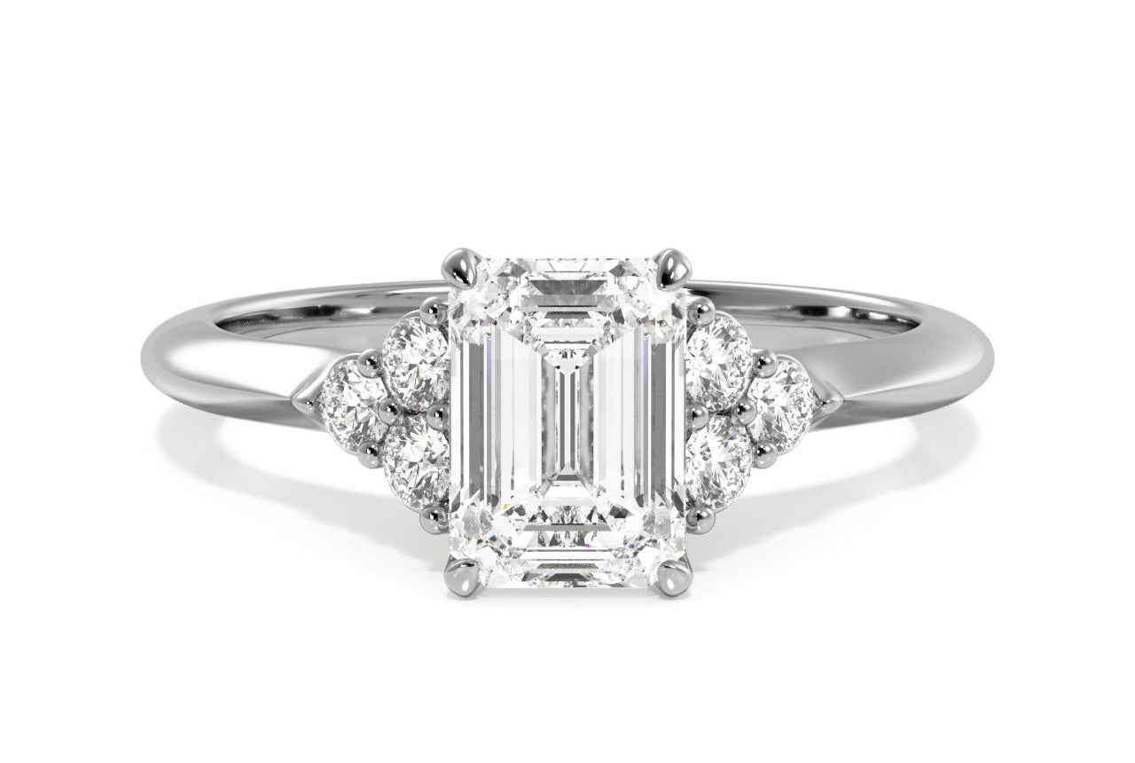 The Dalia / 0.78 Carat Emerald Diamond