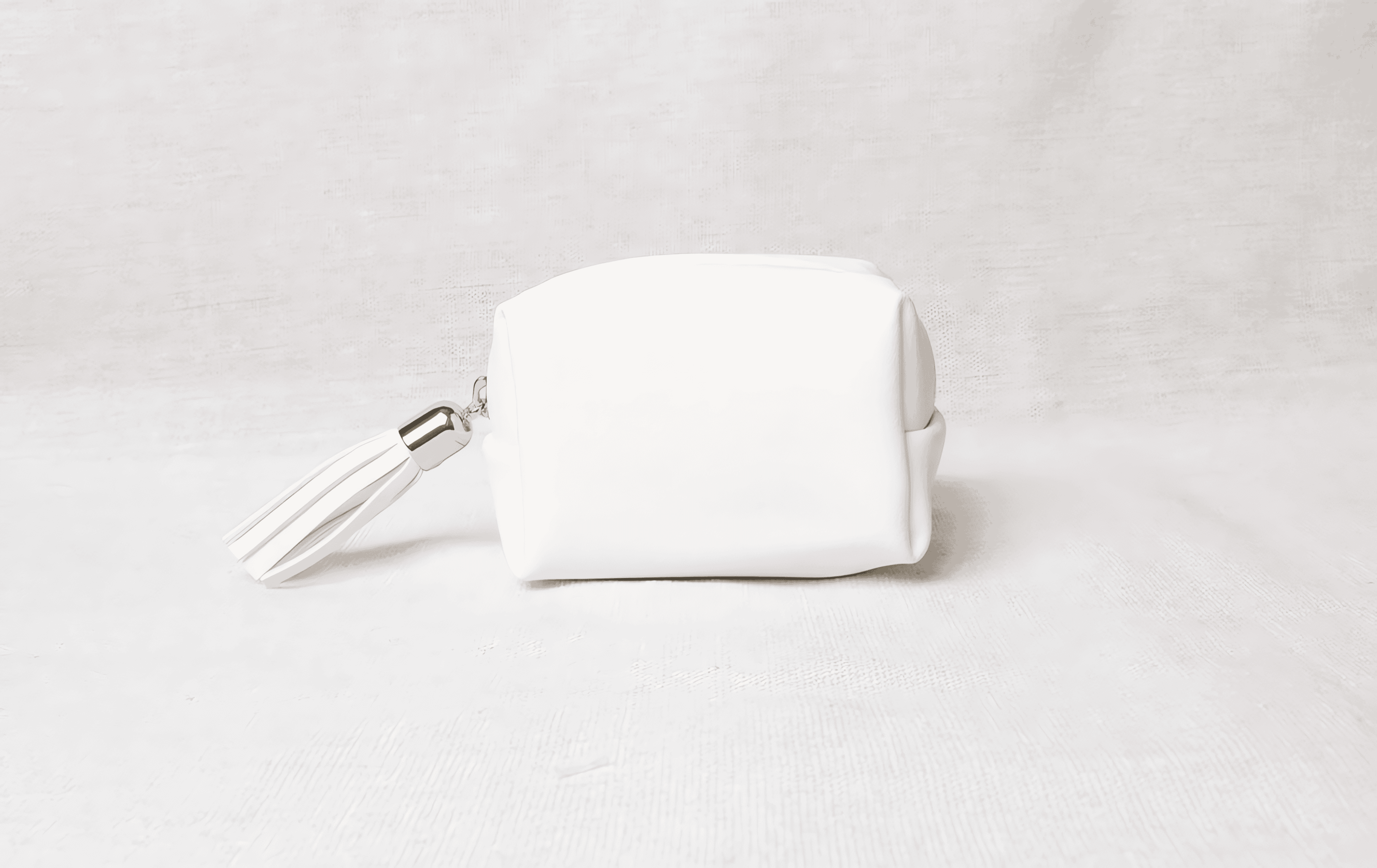 Vegan white leather/front