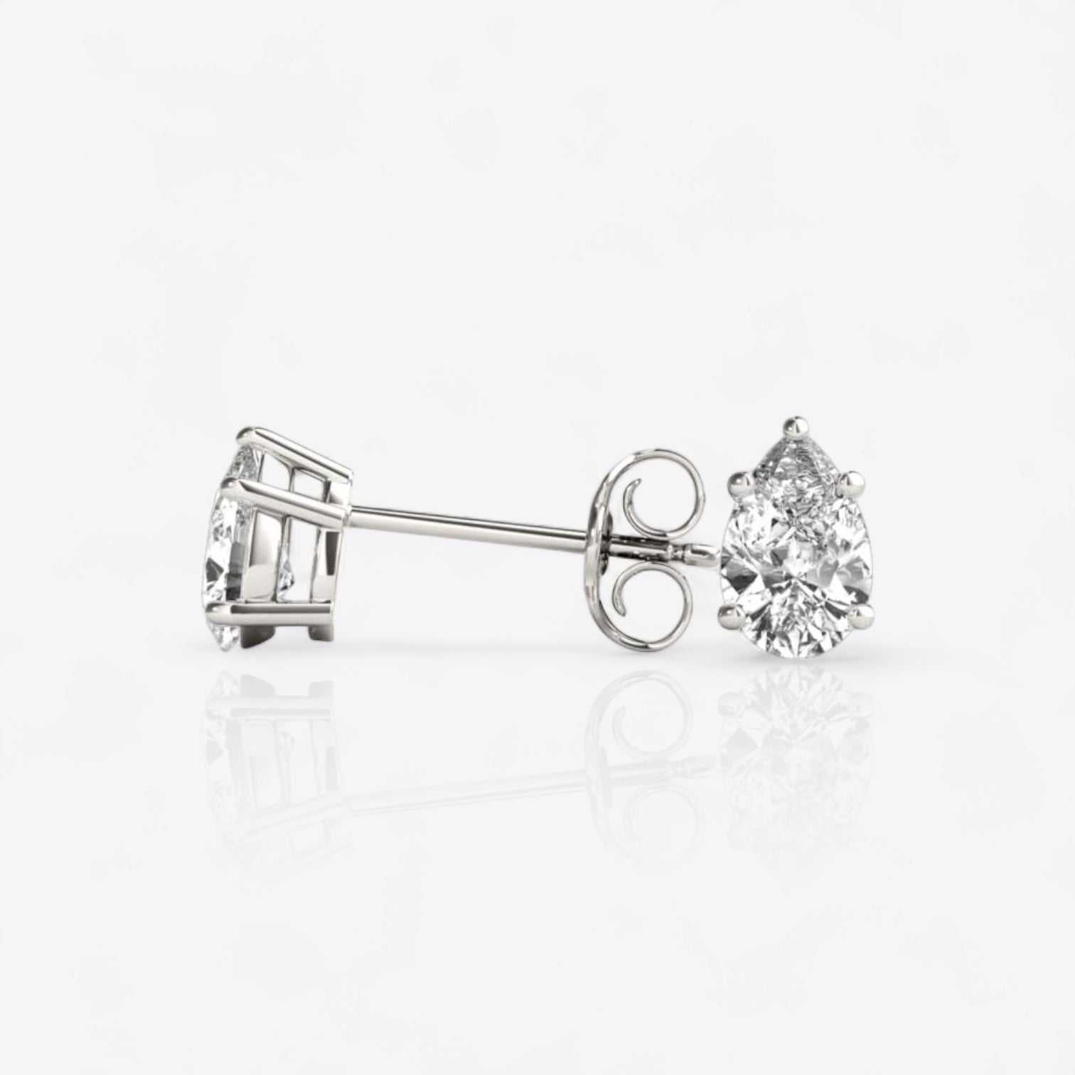 18kt white gold/side