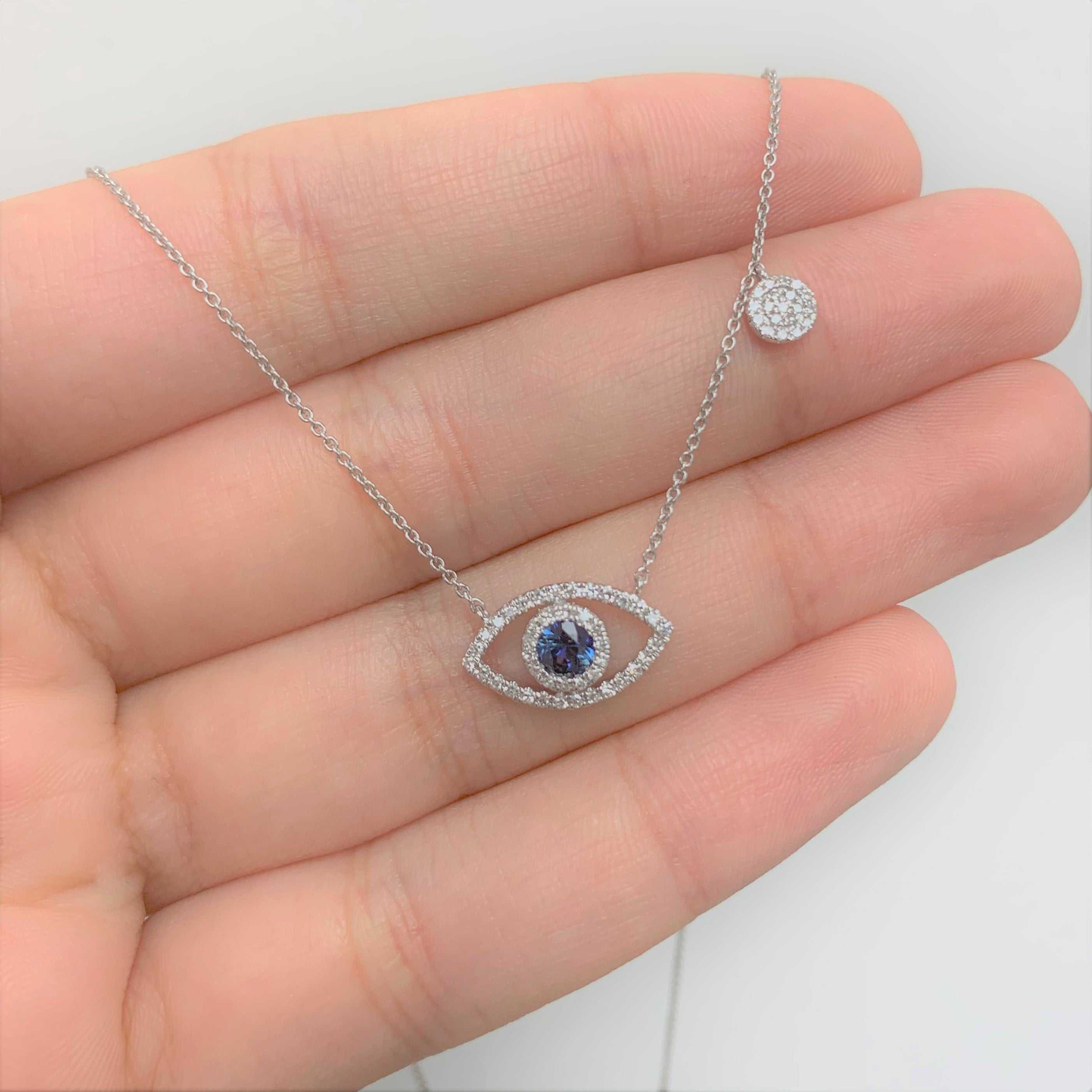 14kt white gold/14kt yellow gold/14kt rose gold/on model