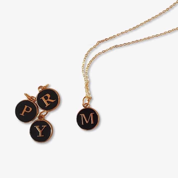 a/c/d/e/g/h/j/k/l/m/n/r/s/t/side