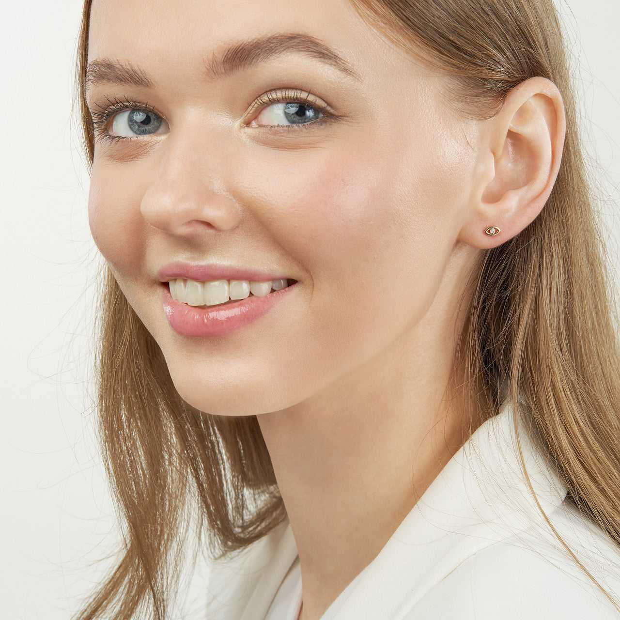 14kt yellow gold/model