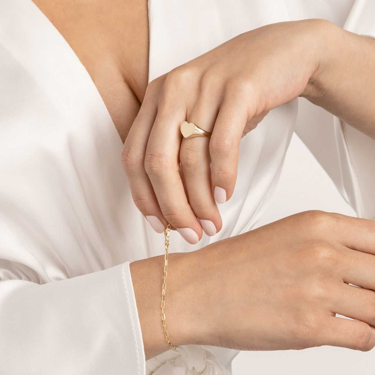 14kt yellow gold/hover