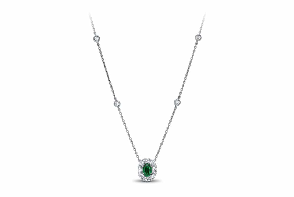 18kt White Gold/Emerald/on_model