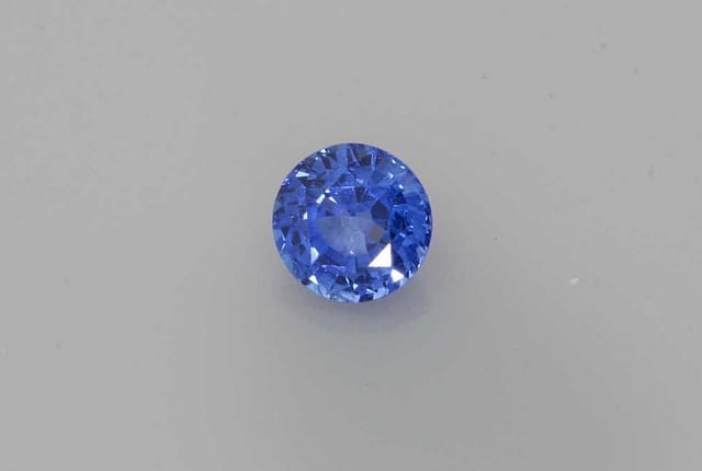 4x4mm Round Sapphire