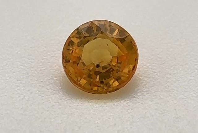 4x4mm Round Sapphire