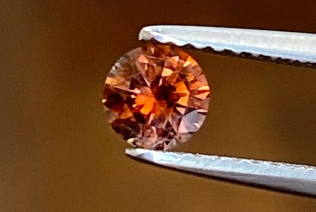 5x5mm Round Sapphire