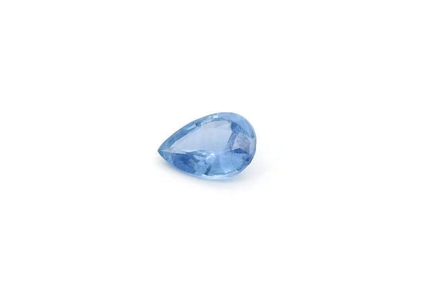 4x6mm Pear Sapphire