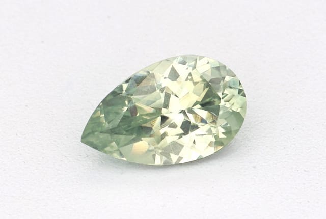 3x5mm Pear Sapphire