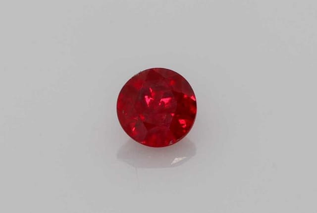 4x4mm Round Ruby Red Color EC Clarity Faceted Cut
