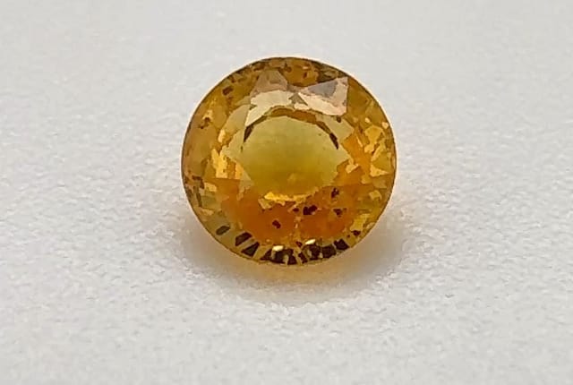 4x4mm Round Sapphire