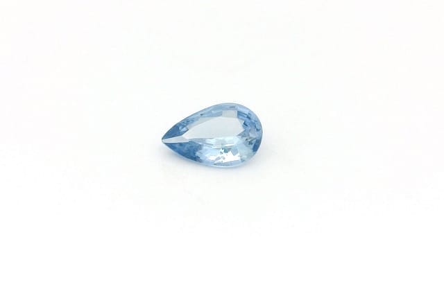 4x6mm Pear Sapphire