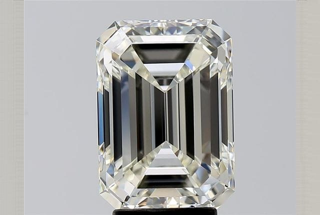 4.03 Carat Emerald Diamond