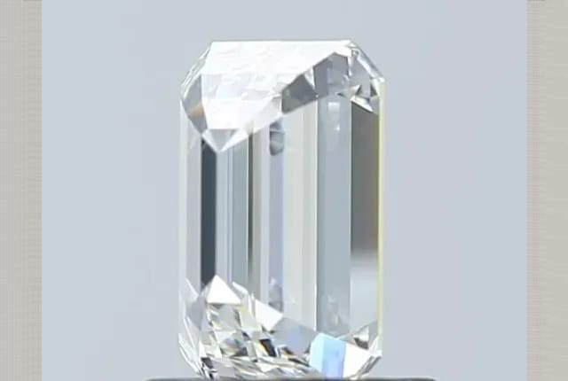 1.06 Carat Emerald Diamond