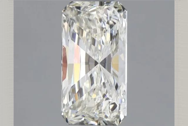 0.90 Carat Radiant Diamond