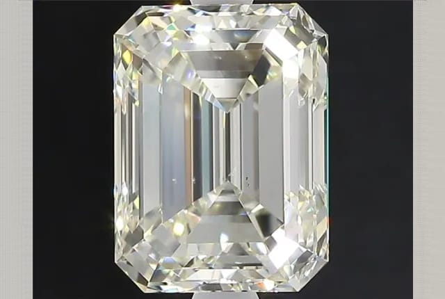 3.01 Carat Emerald Diamond