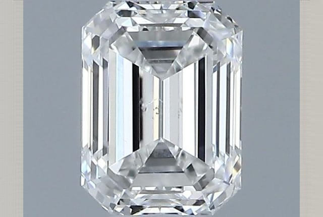 0.30 Carat Emerald Diamond