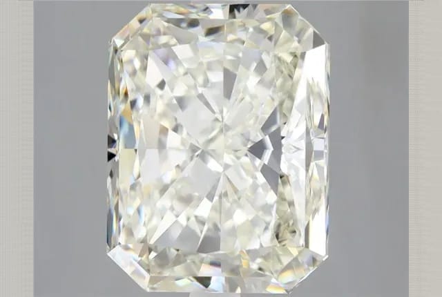4.40 Carat Radiant Diamond