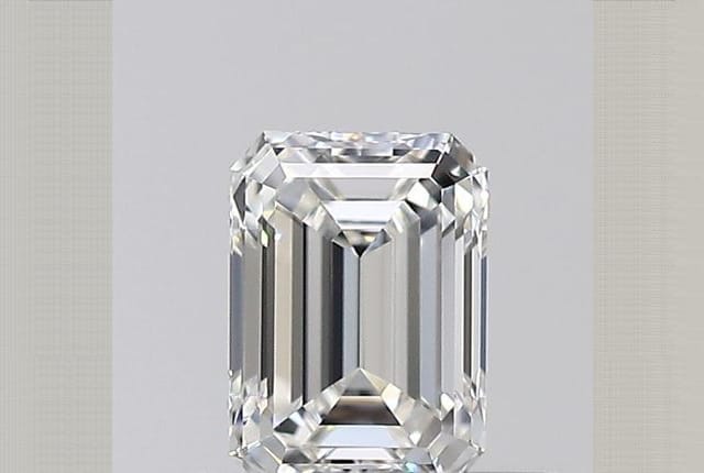 0.38 Carat Emerald Diamond