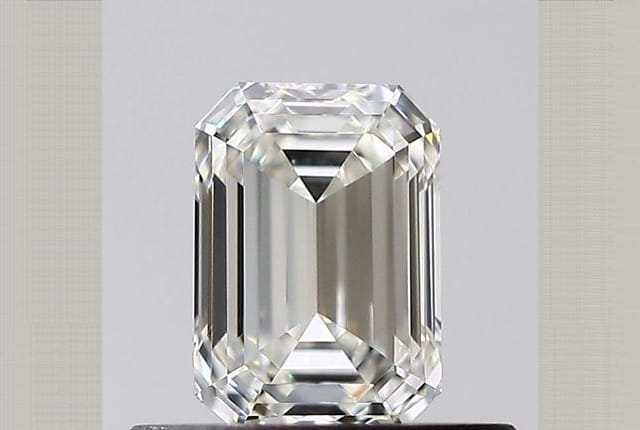 0.46 Carat Emerald Diamond