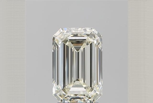 3.02 Carat Emerald Diamond