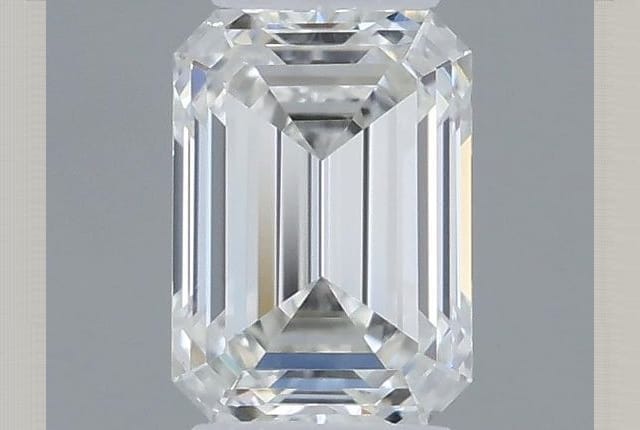 0.30 Carat Emerald Diamond