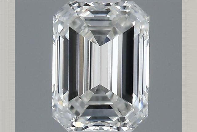 0.30 Carat Emerald Diamond