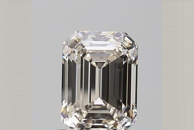 0.92 Carat Emerald Diamond