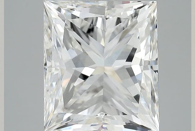 4.91 Carat Radiant Diamond