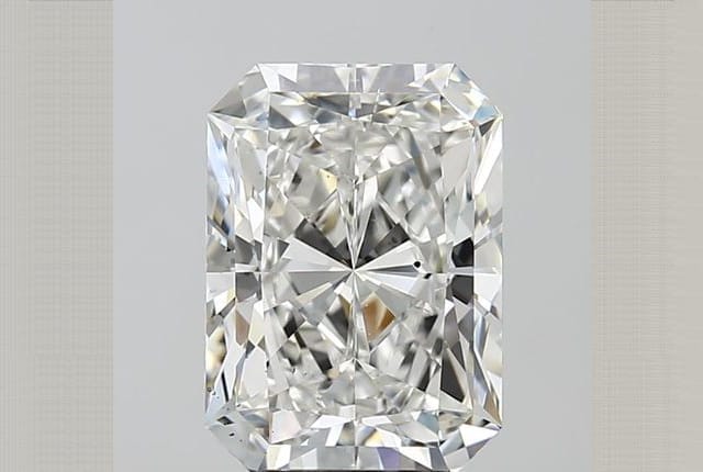 4.01 Carat Radiant Diamond