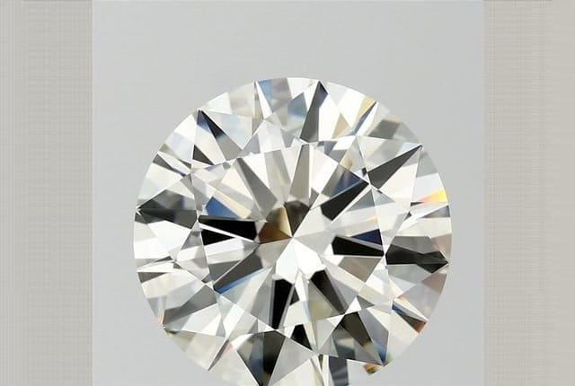 5.01 Carat Round Diamond