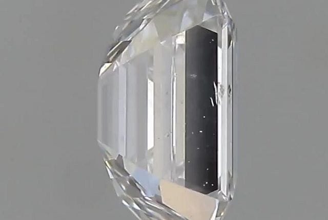 0.31 Carat Emerald Diamond