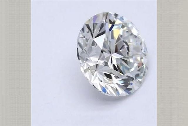5.01 Carat Round Diamond