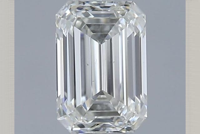 0.32 Carat Emerald Diamond