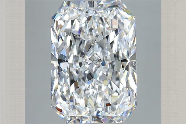 4.01 Carat Radiant Diamond