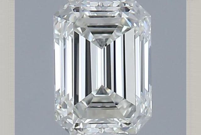 0.32 Carat Emerald Diamond