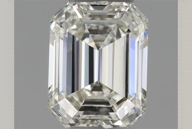 0.32 Carat Emerald Diamond