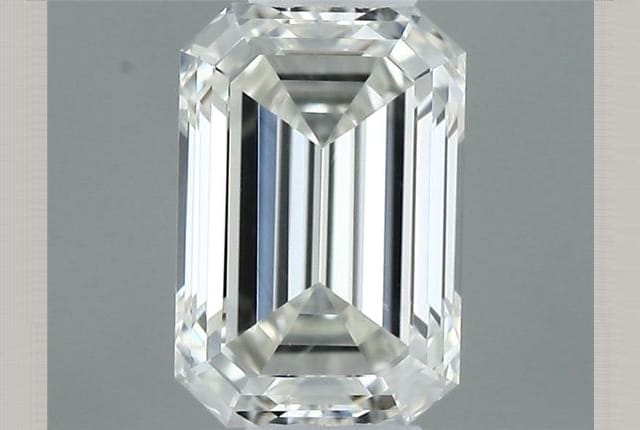 0.32 Carat Emerald Diamond
