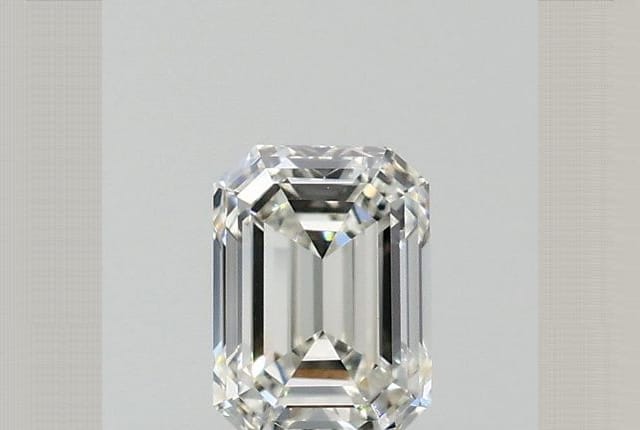 0.30 Carat Emerald Diamond