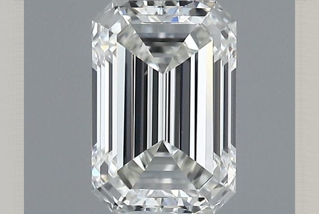 0.32 Carat Emerald Diamond