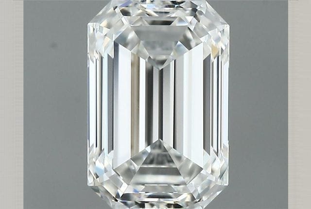 0.52 Carat Emerald Diamond