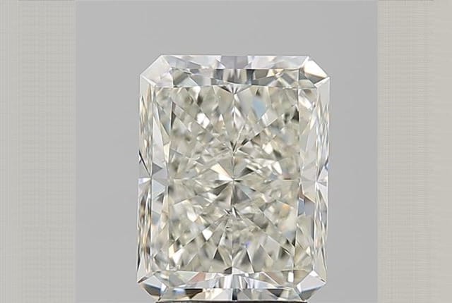 3.20 Carat Radiant Diamond