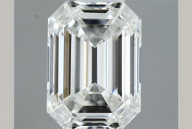 0.31 Carat Emerald Diamond