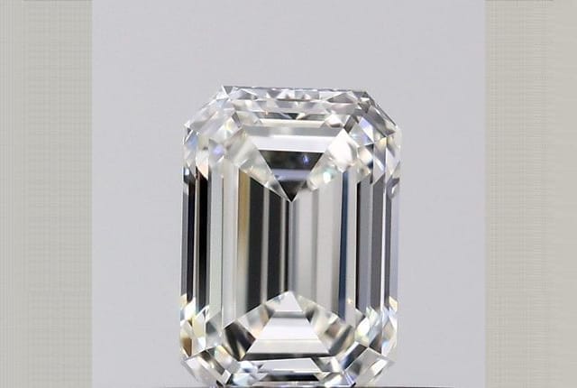 0.33 Carat Emerald Diamond