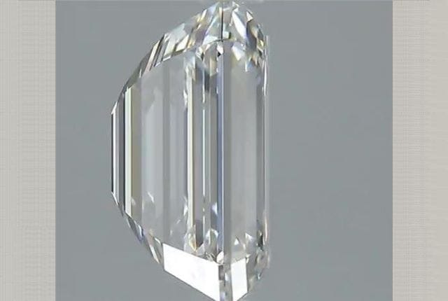3.01 Carat Emerald Diamond