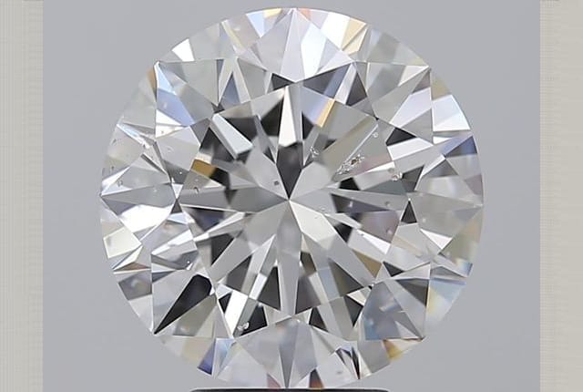 5.01 Carat Round Diamond
