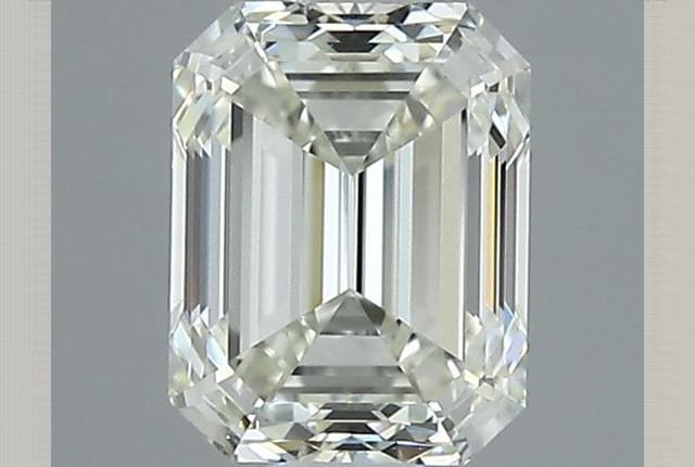 0.90 Carat Emerald Diamond