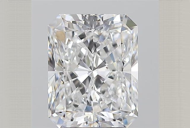 3.02 Carat Radiant Diamond