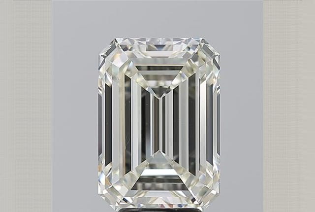 5.10 Carat Emerald Diamond