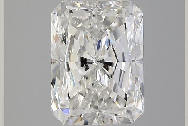 4.01 Carat Radiant Diamond
